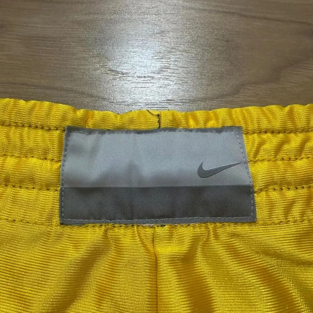 Vintage 00s Nike yellow/navy blue basketball reversible shorts embroidered XXL